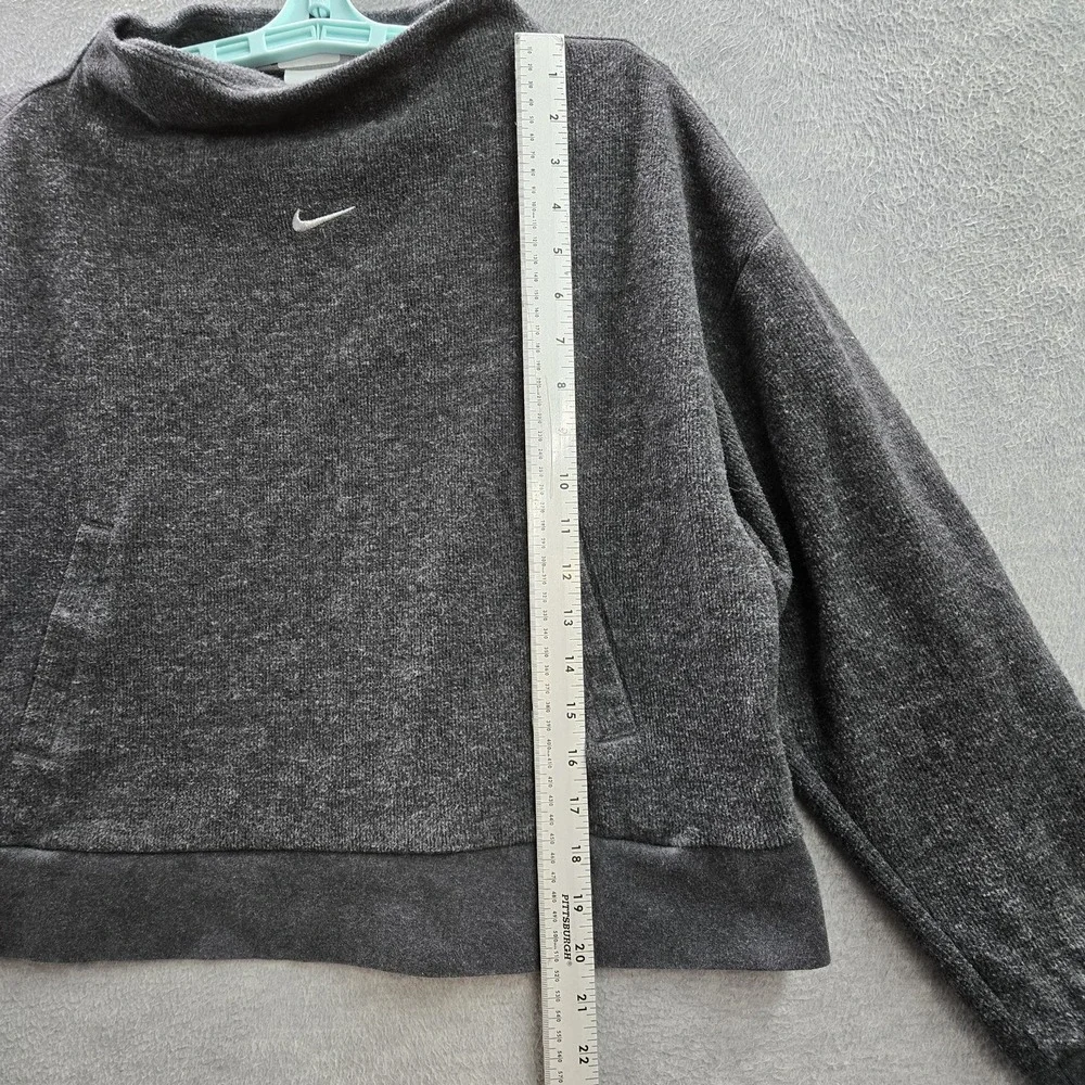 VINTAGE Nike Women Sweatshirt S Gray THERMA-FIT‎ Crop Center Swoosh Logo Y2K